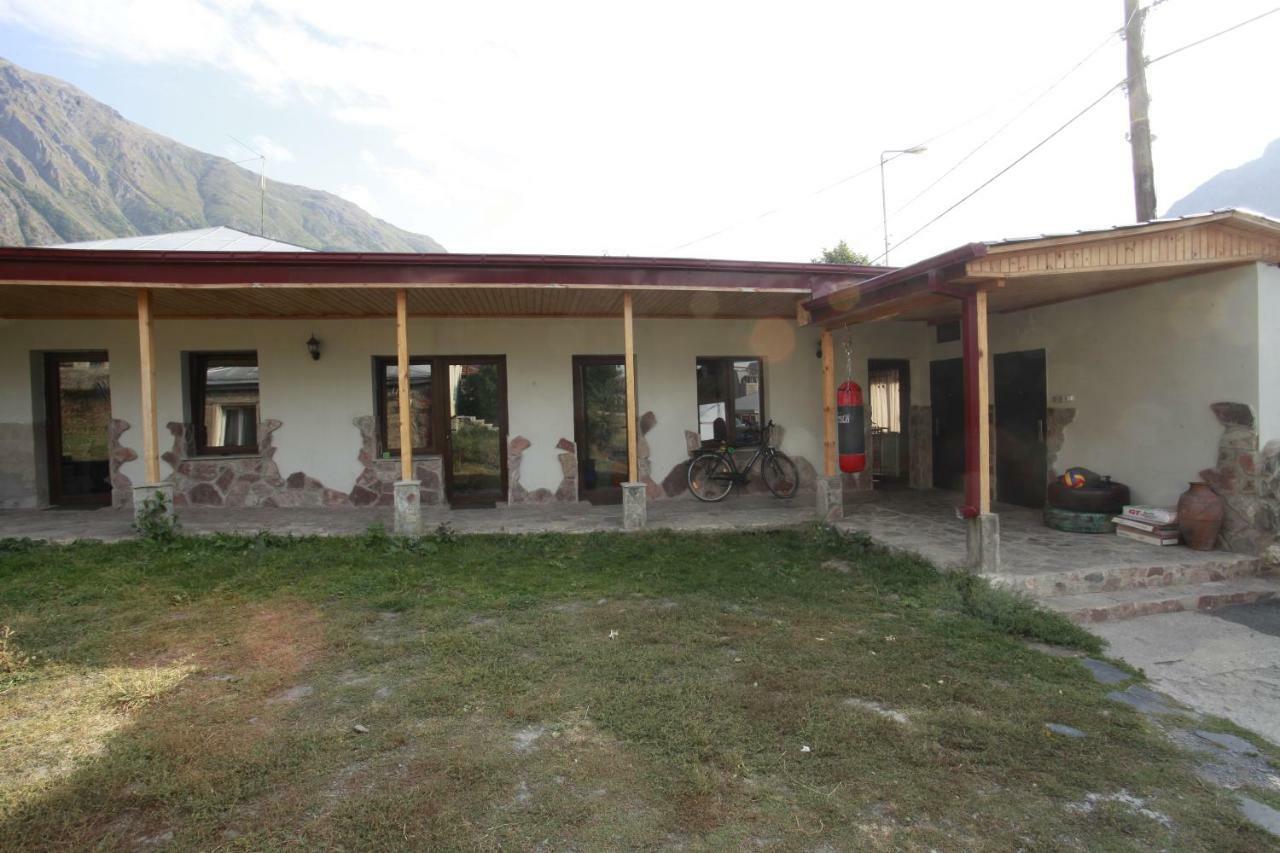 Vaso-Levani House Stepantsminda Exterior photo